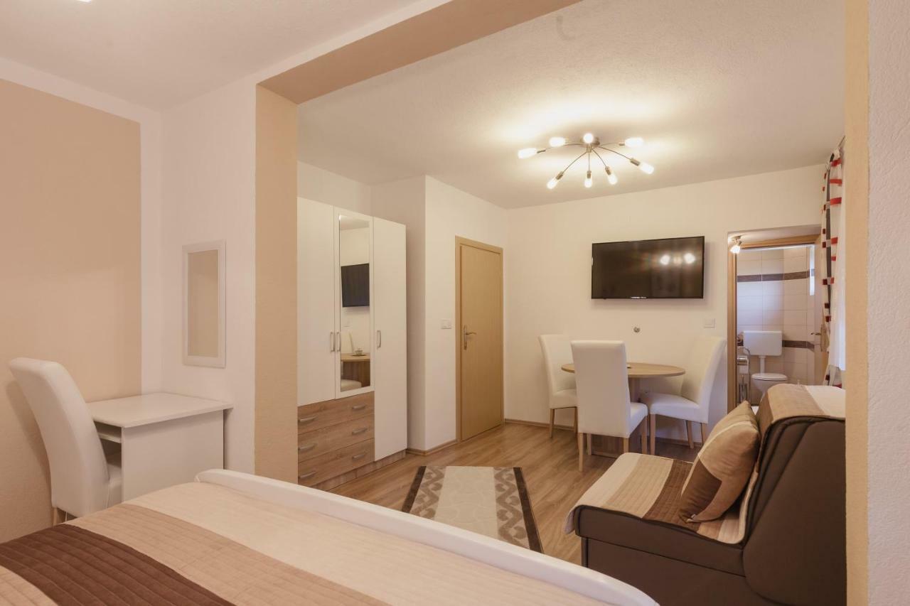 Iris Room & Apartment Slunj Eksteriør billede