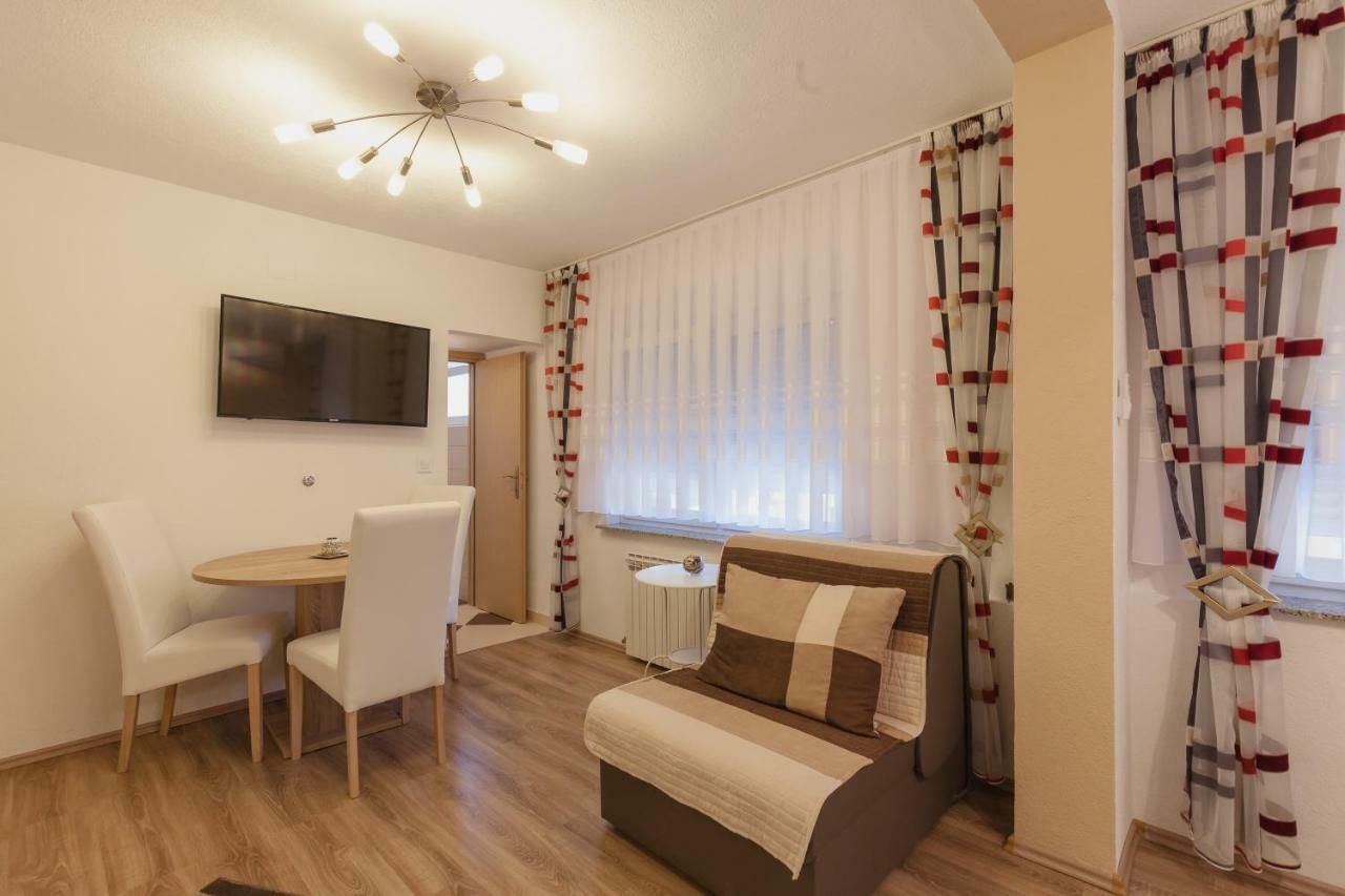 Iris Room & Apartment Slunj Eksteriør billede